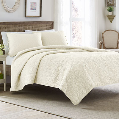 Laura Ashley Felicity Ivory Quilt Set