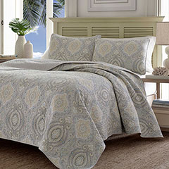 Tommy Bahama Turtle Cove Pelican Grey Quilt Set