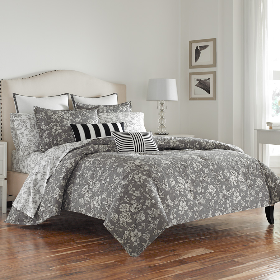 Decorative Pillow Wedgwood Vibrance Vingate Grey